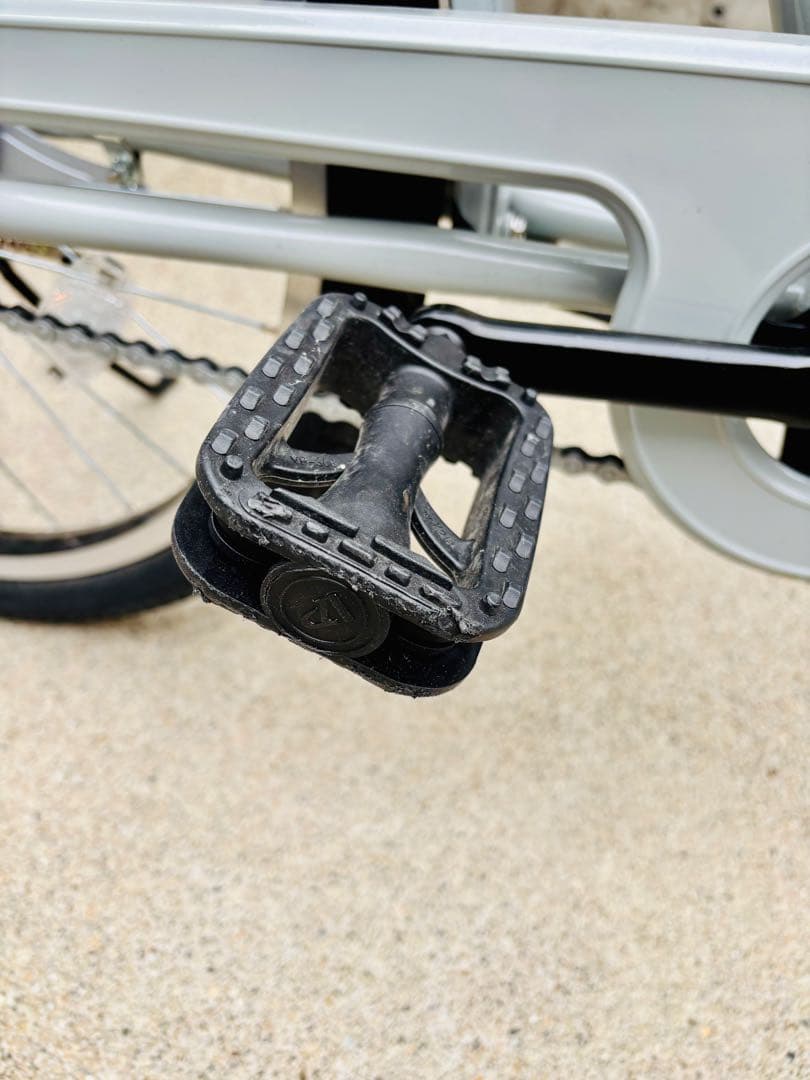 【名古屋市〜岐阜市付近、受渡し希望】 ブリヂストン　bikke 22インチ