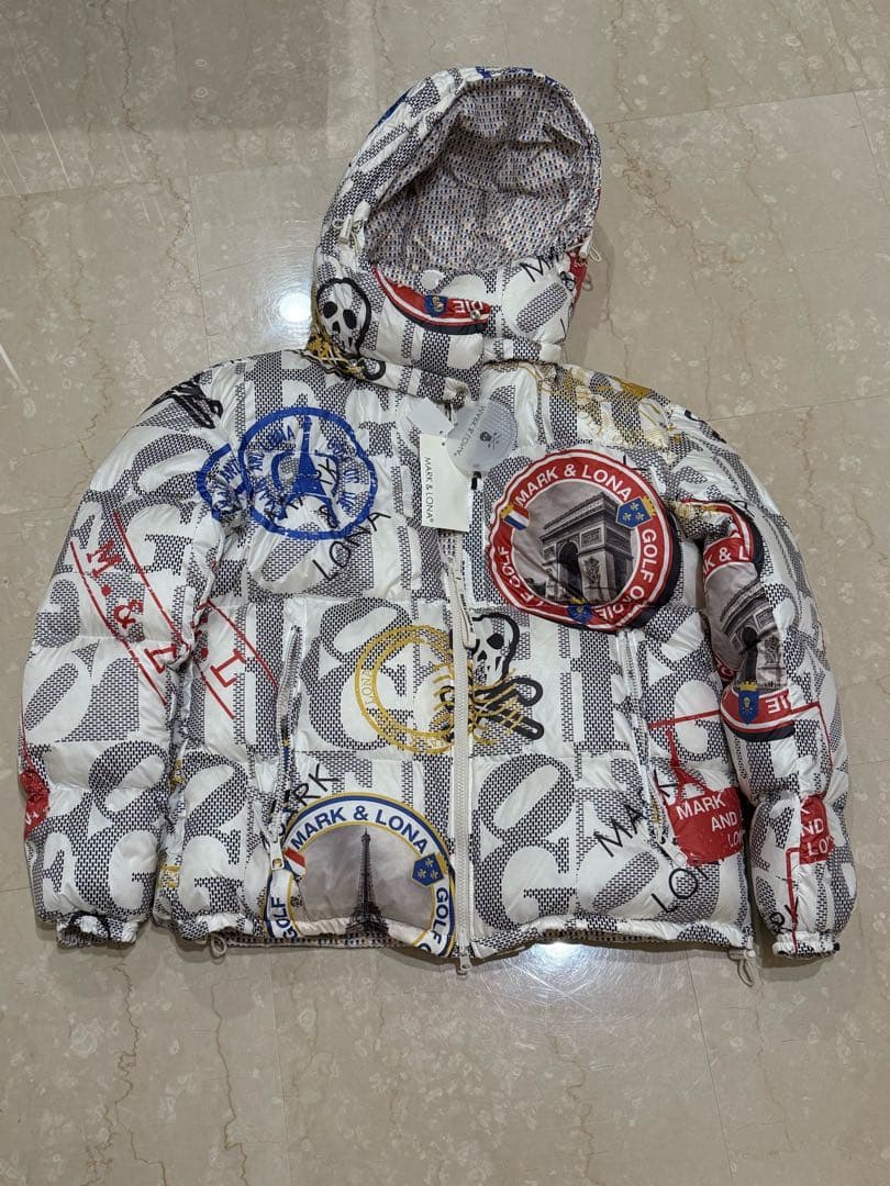 マークアンドロナ　ダウンジャケット　 新品、未使用　タグ付　正規品