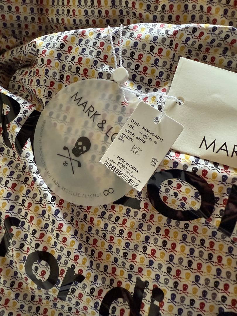 マークアンドロナ　ダウンジャケット　 新品、未使用　タグ付　正規品