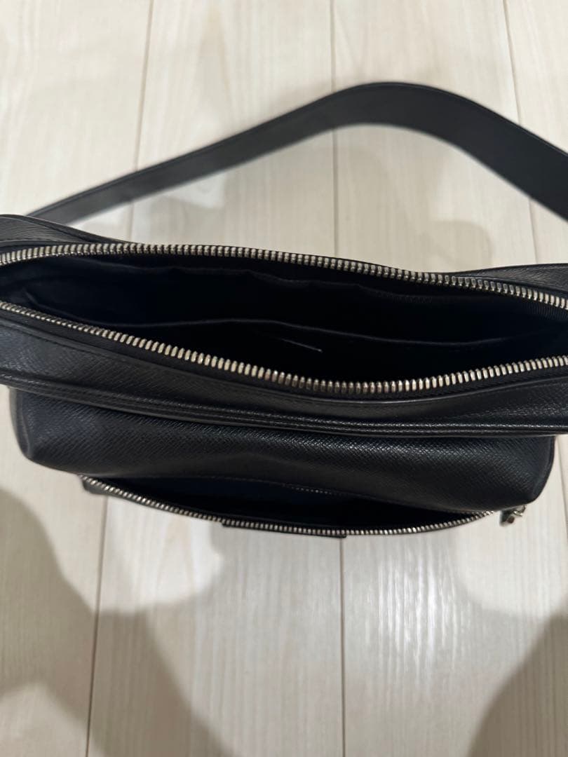 優*ん様 ルイヴィトン　バムバック