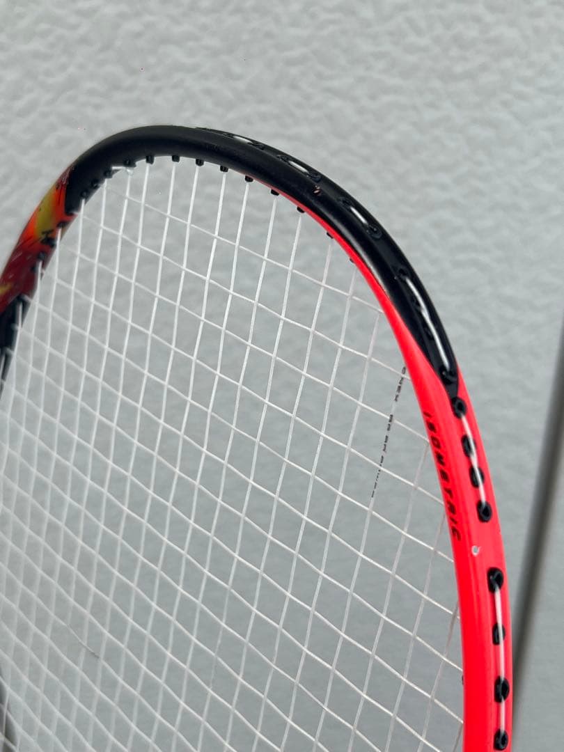 アストロクス77バドミントンラケットASTROX 77 4U5