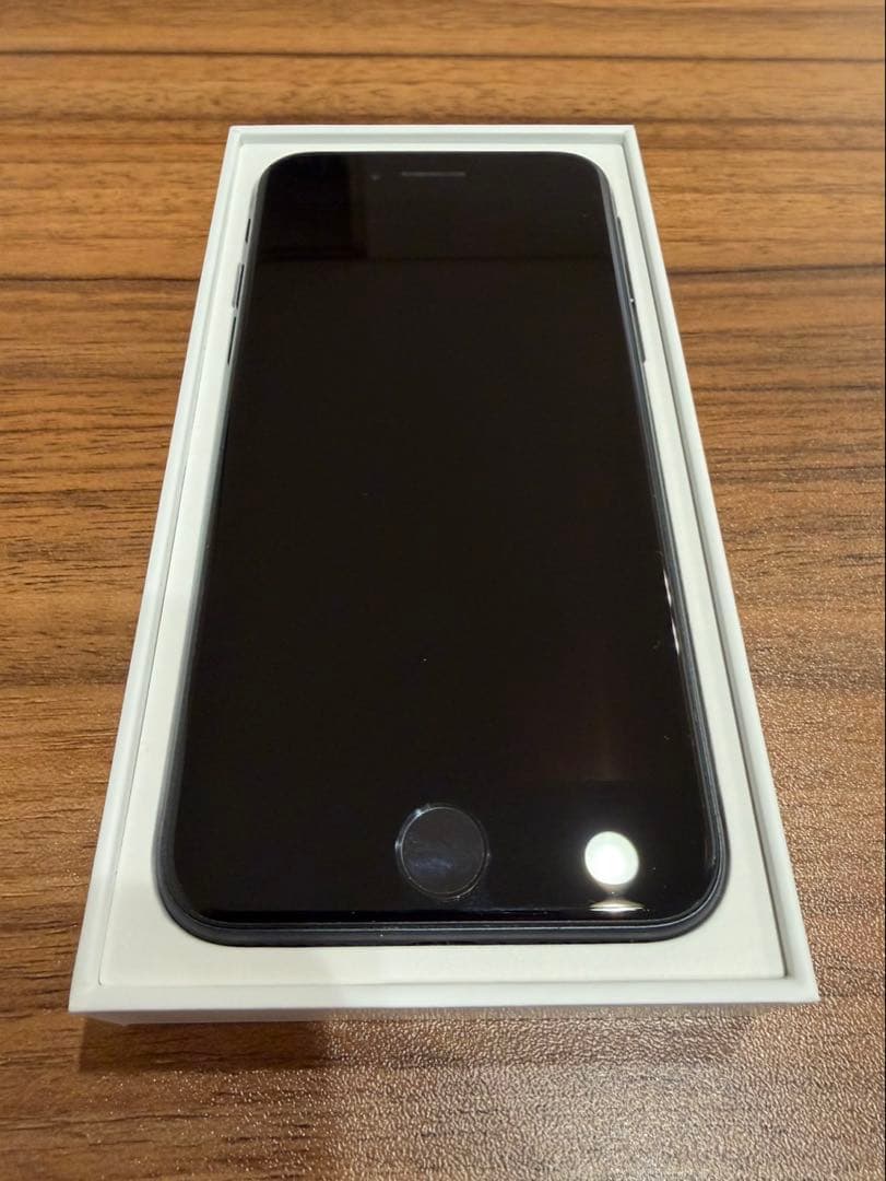 【美品】iPhone SE 第3世代 256GB