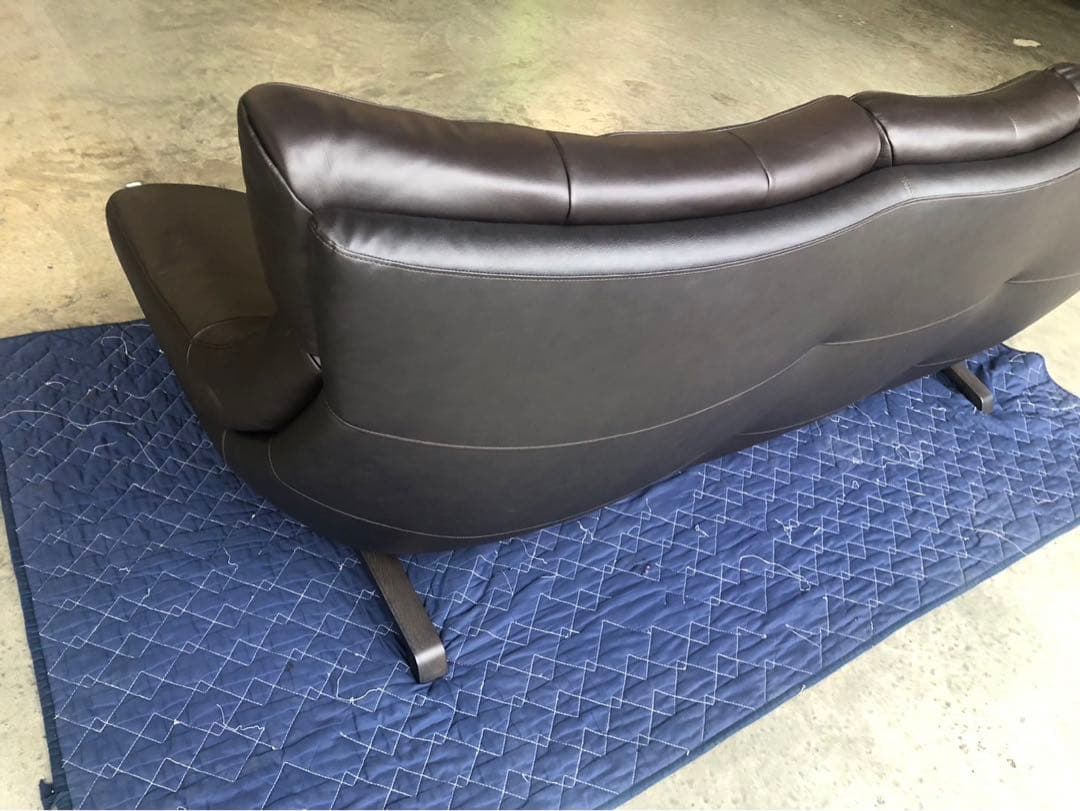 在庫処分‼️大幅値引き✨カリモク家具ZU46038989 3人掛ソファ本革オーダー