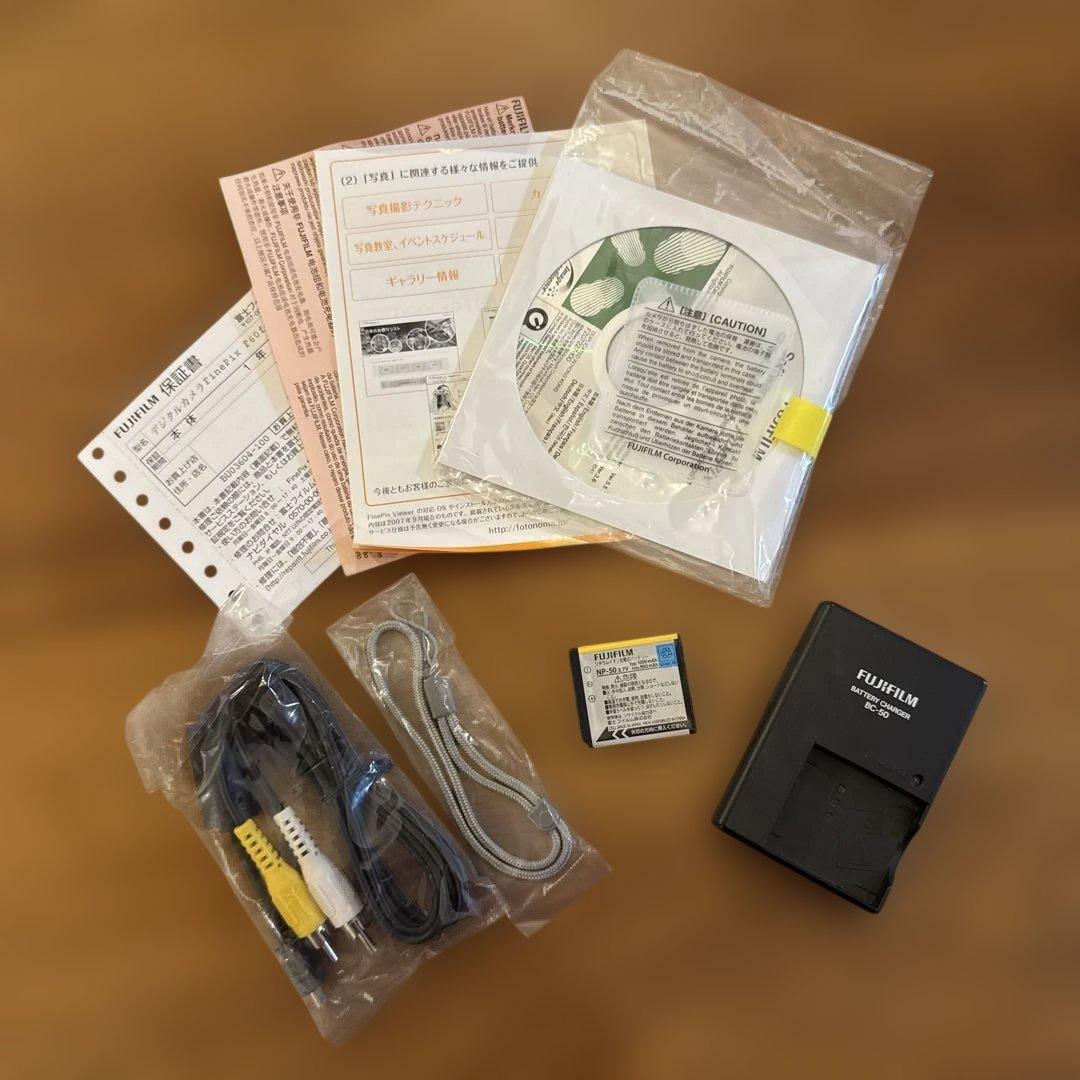 【美品】デジカメ FUJIFILM FINEPIX F60 fd 動作確認済み