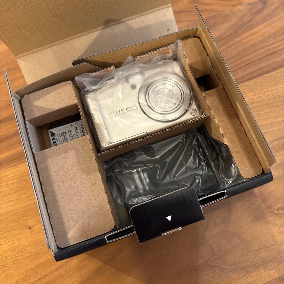 【美品】デジカメ FUJIFILM FINEPIX F60 fd 動作確認済み