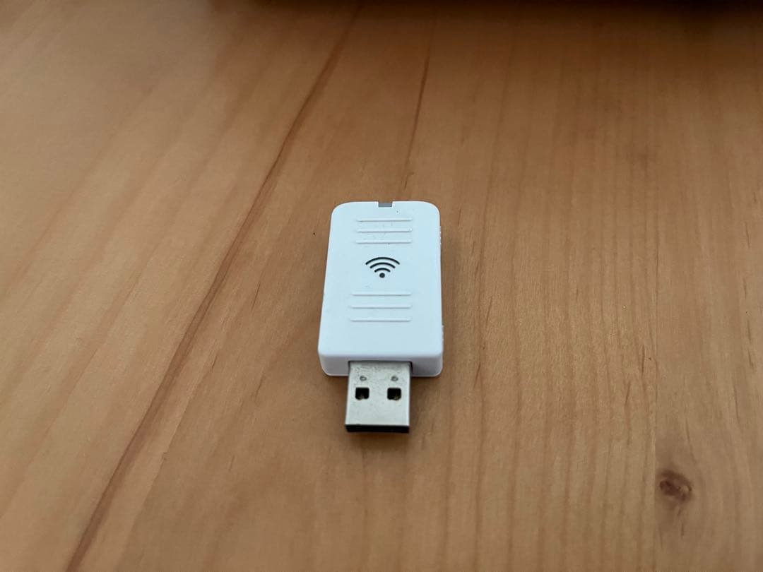 EPSON EB-S05 プロジェクター本体