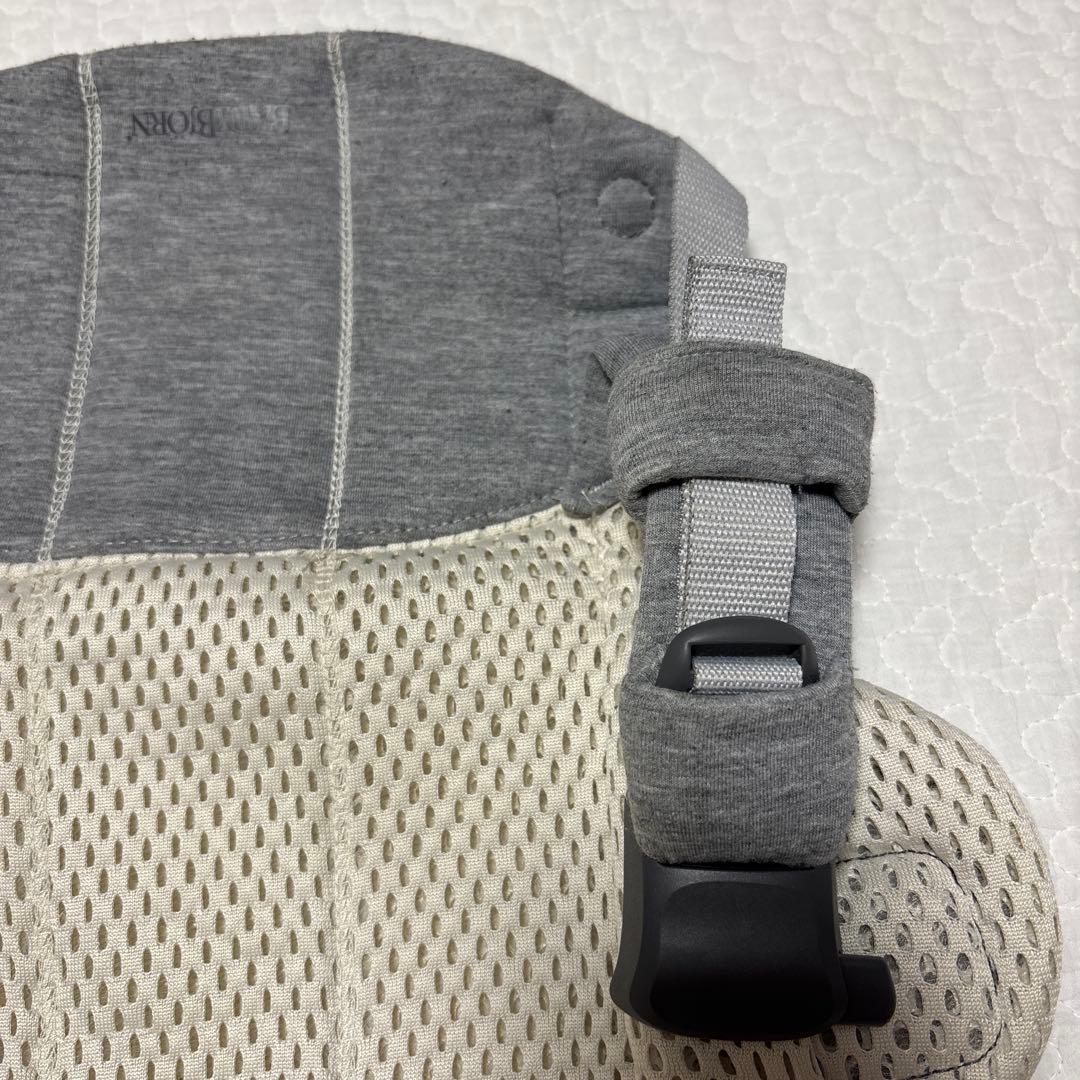 ベビービョルン　ベビーキャリア　ハーモニー　クリーム