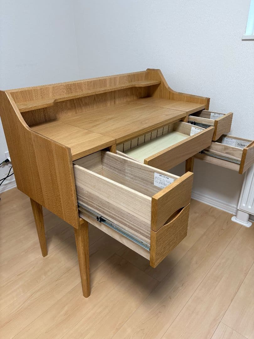 ウニコ SIGNE シグネ オーク材 ドレッサー 北欧スタイル 鏡台