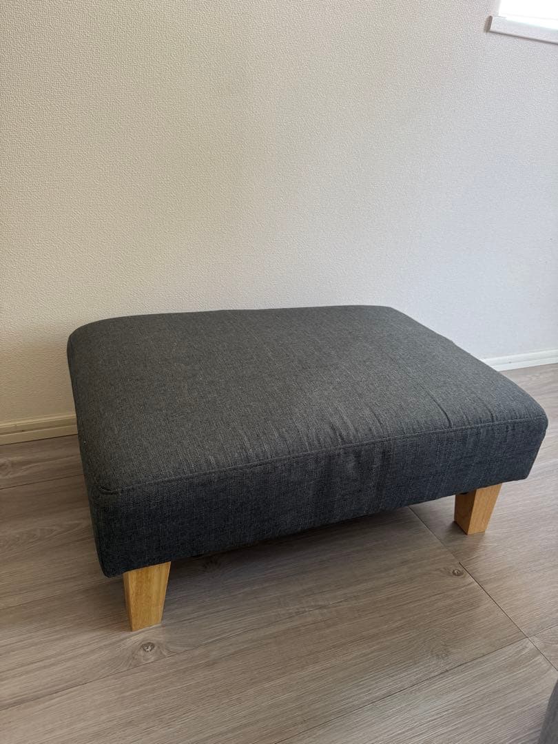ダークグレー オットマン 60cm x 60cm