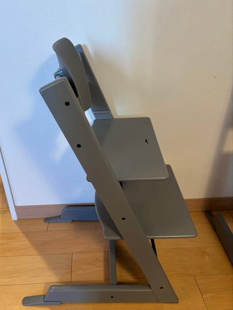 ストッケ　トリップトラップ　ストームグレー（ライトグレー）