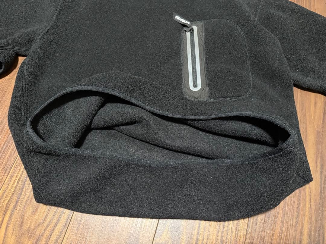 and wander micro fleece pullover（S、黒色）
