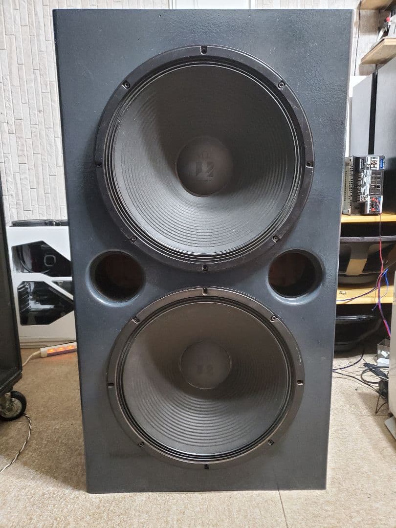 ①Z-DRIVE　TOA 46cmウーハーユニット(後日ダブルウーハーで出品)