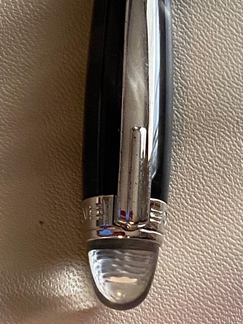 Montblanc 黒 ファインライナー