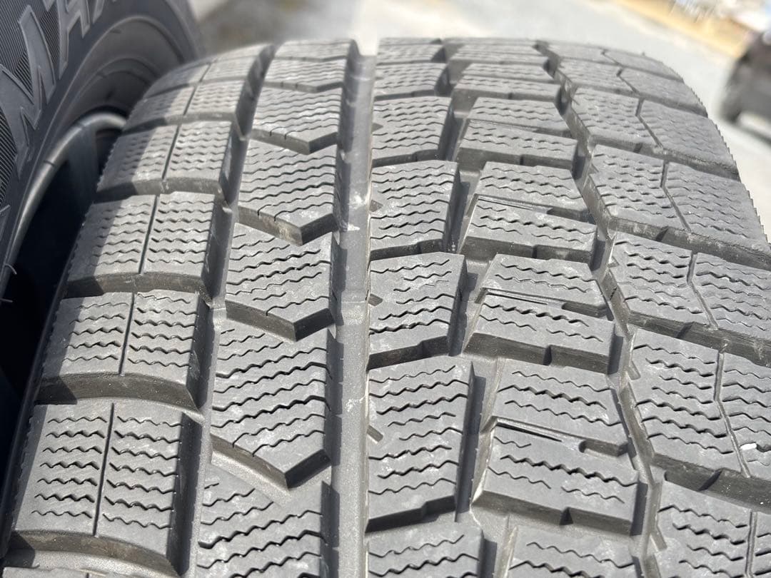DUNLOP WINTER MAXX 215/65R16 22年製　スタッドレス