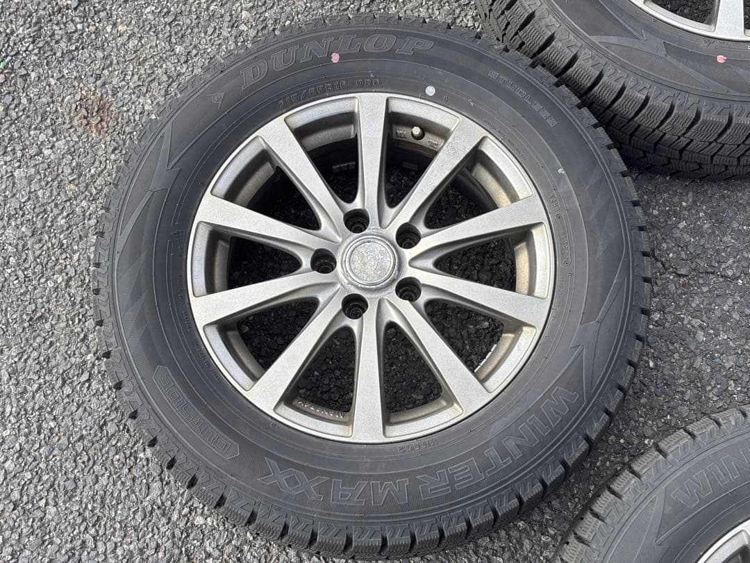 DUNLOP WINTER MAXX 215/65R16 22年製　スタッドレス