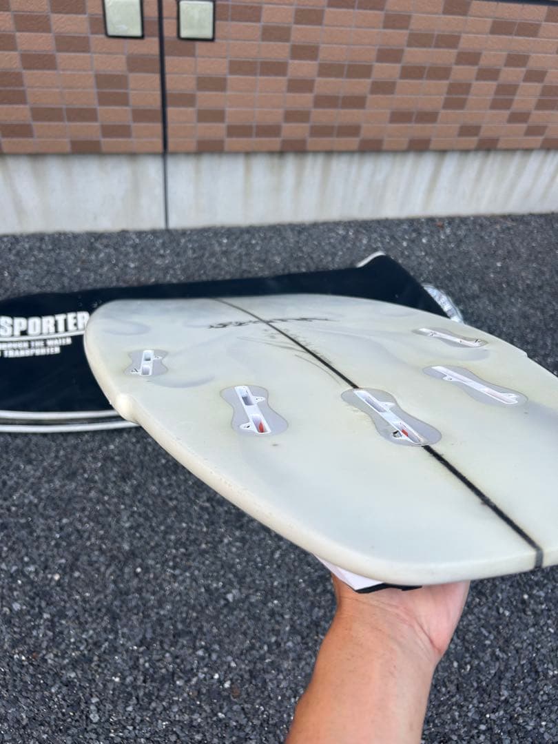 く*か様 小波　フロー最高　ショートボード　SYSTM Snub Mongrel