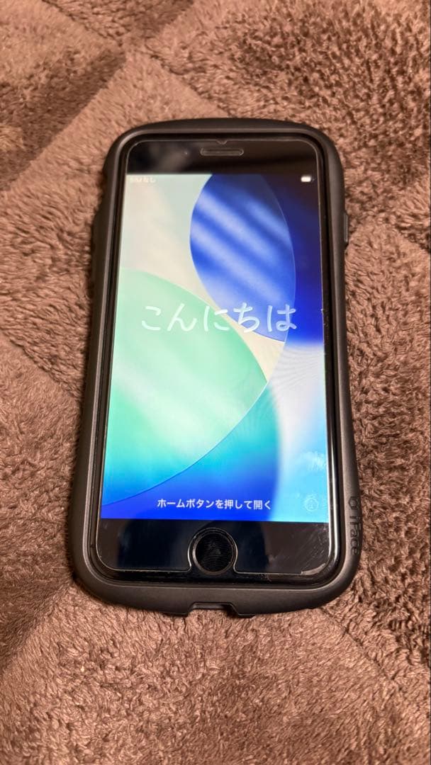 【美品】iPhone SE 128GB ブラック SIMフリー
