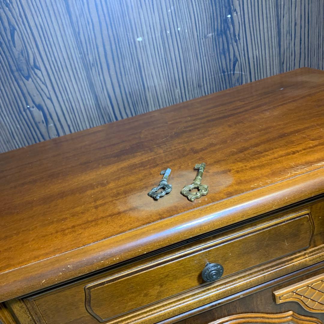 M*N様 イタリア　アンティーク　キャビネット