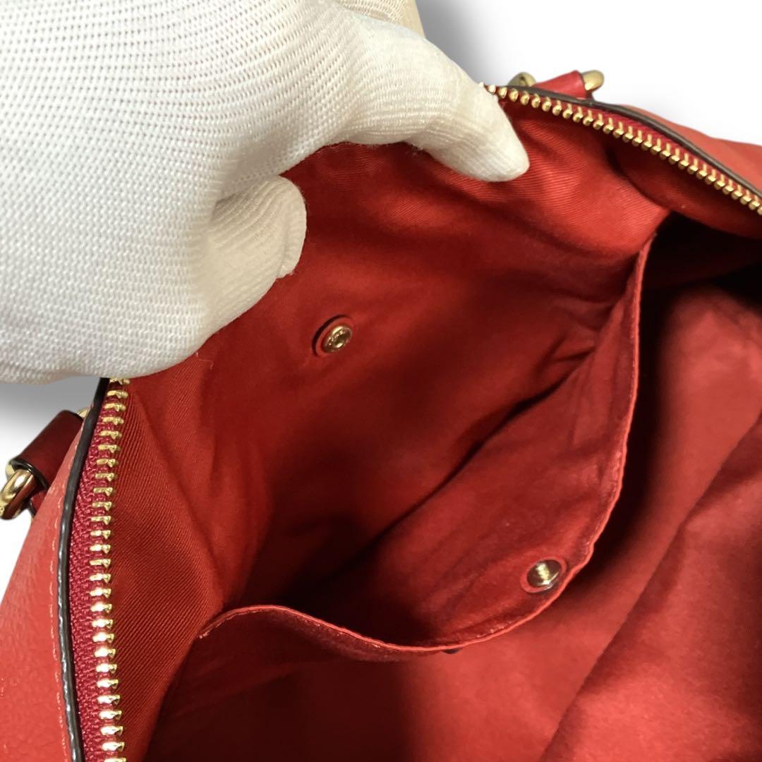 コーチ 良品 2way 斜め掛け可 馬車金具 シボレザー ハンドバッグ レッド系