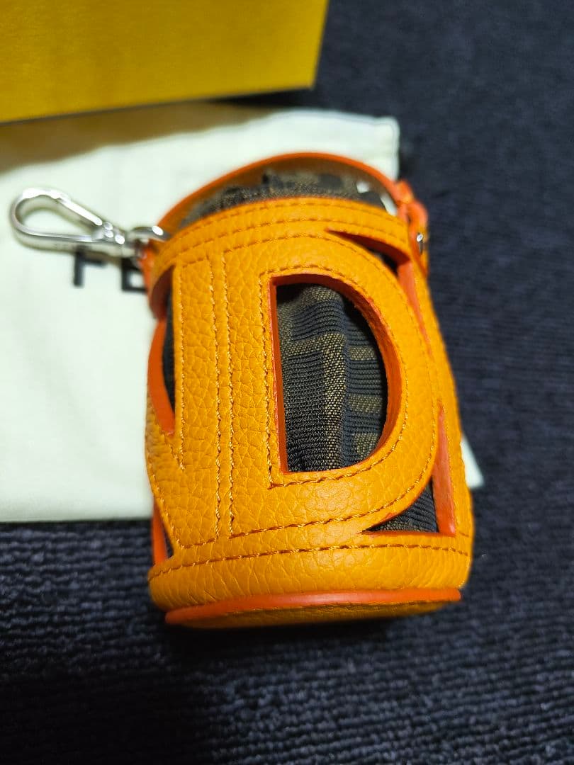 FENDI　フェンディ　キーホルダーポーチ