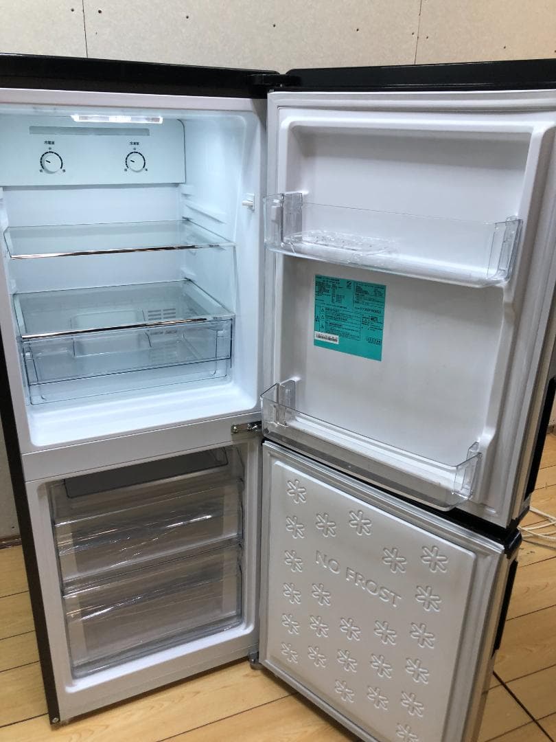 美品 Haier 2023年製148L 冷蔵庫 シルバー　750841-1-