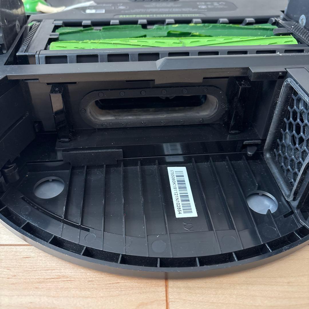 iRobot ルンバi7+（Roomba i7+）本体　クリーンベース　初期化済