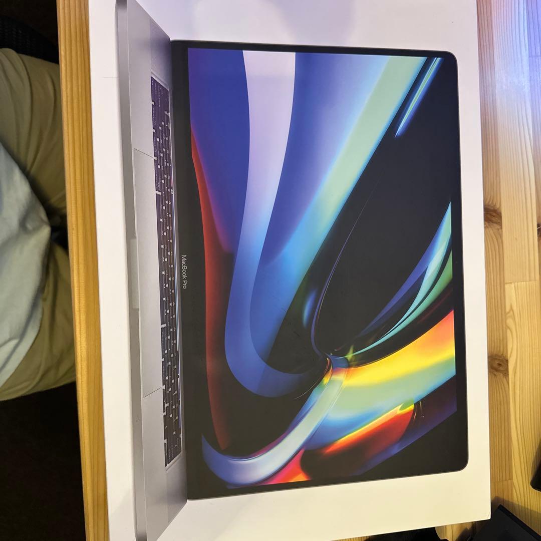 MacBook Pro 16インチ　充電池状態◎
