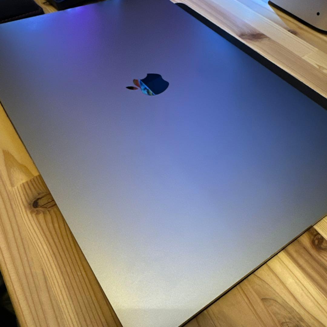 MacBook Pro 16インチ　充電池状態◎