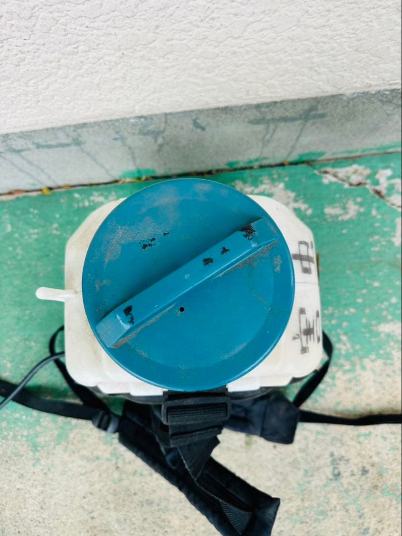 【動作OK】マキタ　充電式噴霧器　MUS103D　タンク10L　14.4V　本体