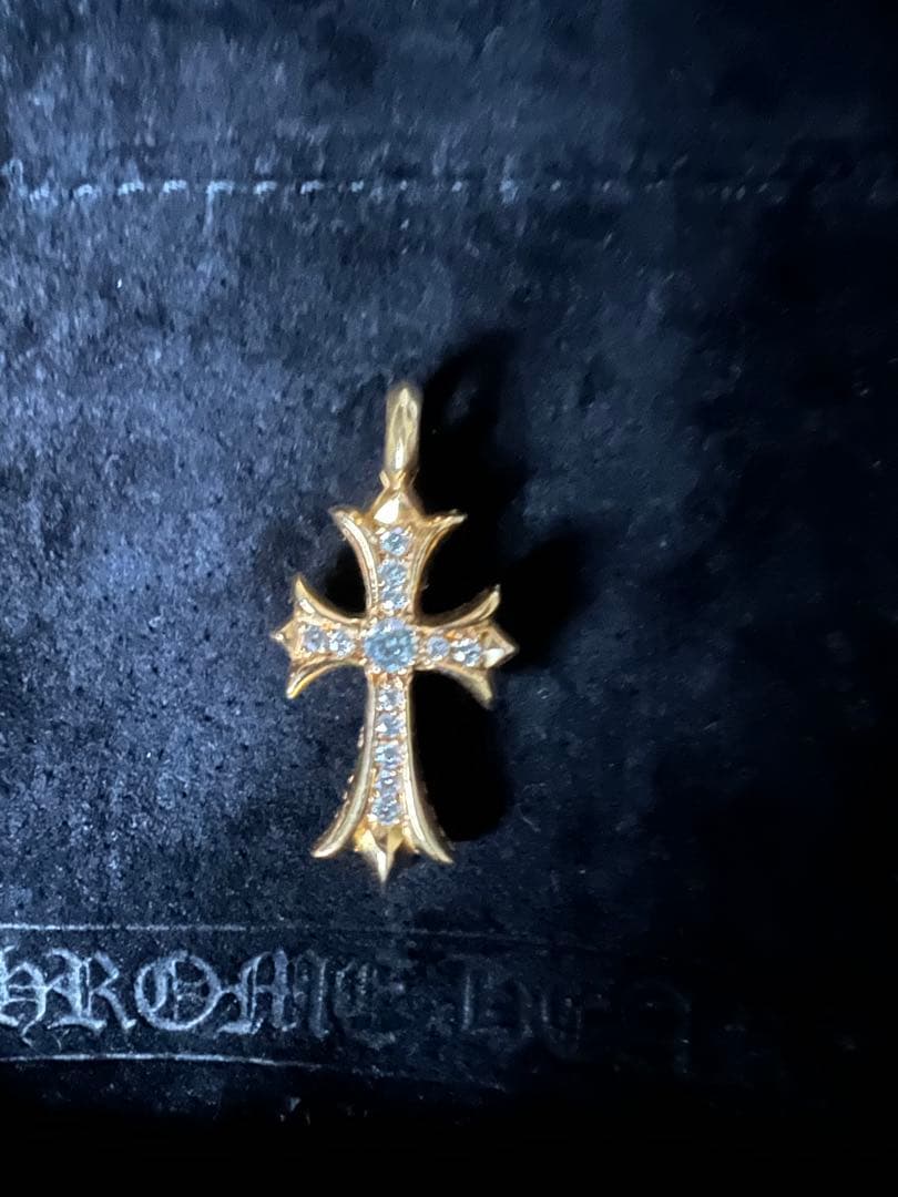 Nクロムハーツ22kタイニーファットクロスパヴェダイヤ