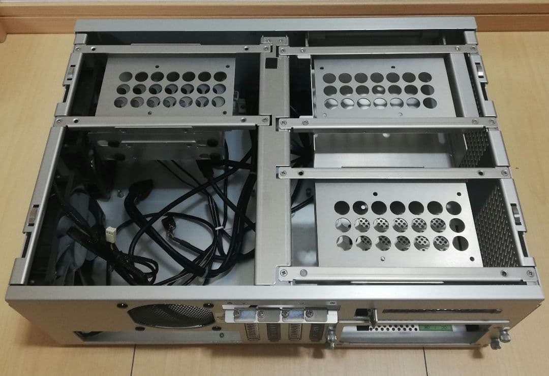 動作未確認 PCケース LIAN LI PC-C50