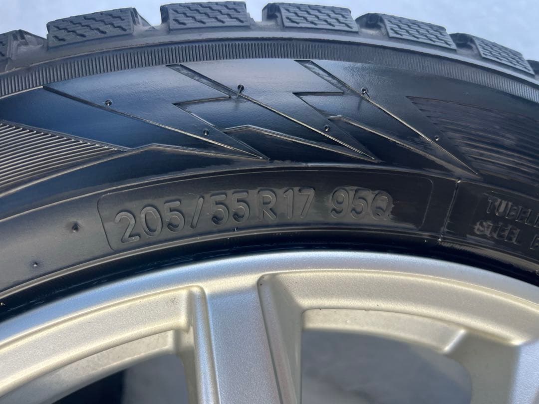 イポリテ①2024年製スタッドレスアルミ1本