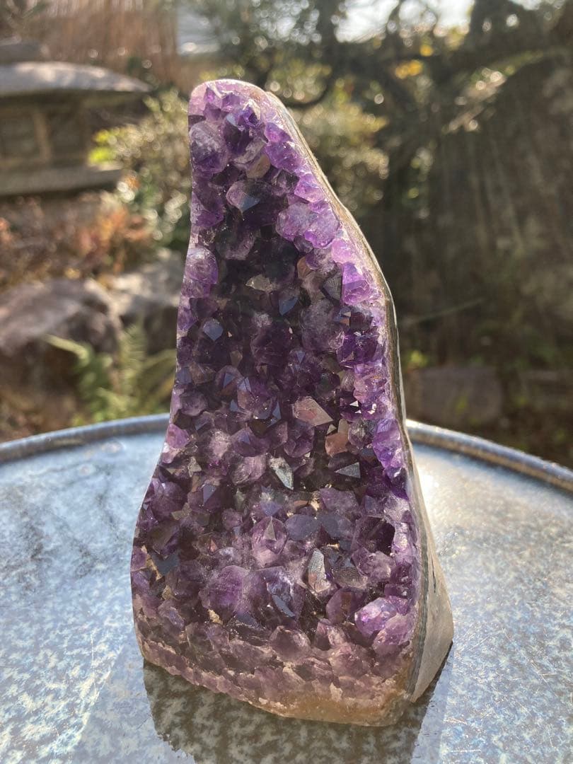 アメジスト結晶 置物　二月の誕生石　パワーストーン　ヒーリング