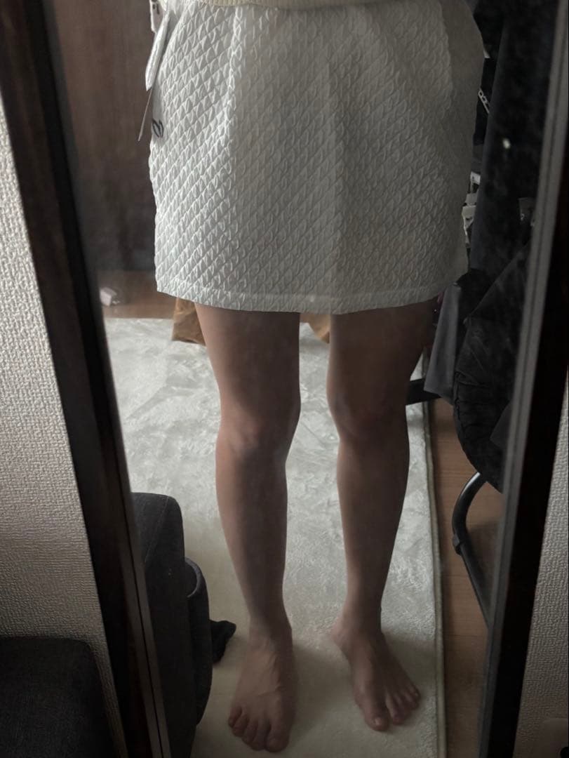 【新品未使用】マスターバニー　白スカート　キラキラ　ラメ　ぷくぷく生地　【00】