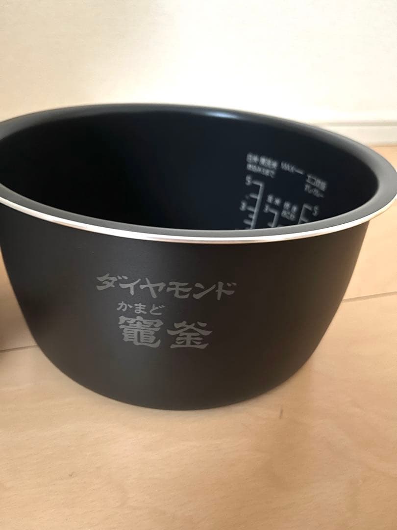 Panasonic SR-R10B 炊飯器 圧力IH ホワイト