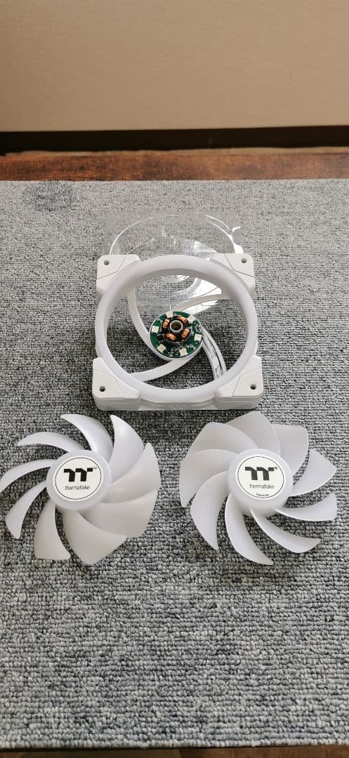 PC用ファン・クーラー thermaltake SWAFAN EX12 ARGB Sync