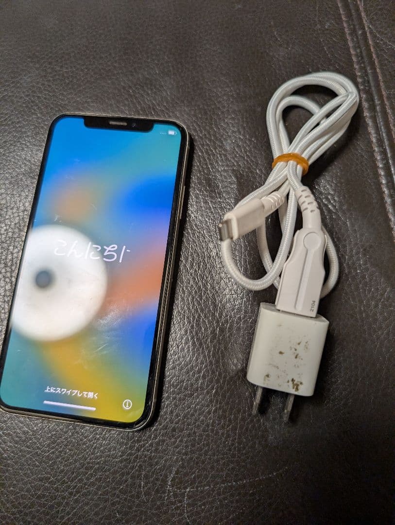 Apple iPhone X シルバー SIMフリー　256GB