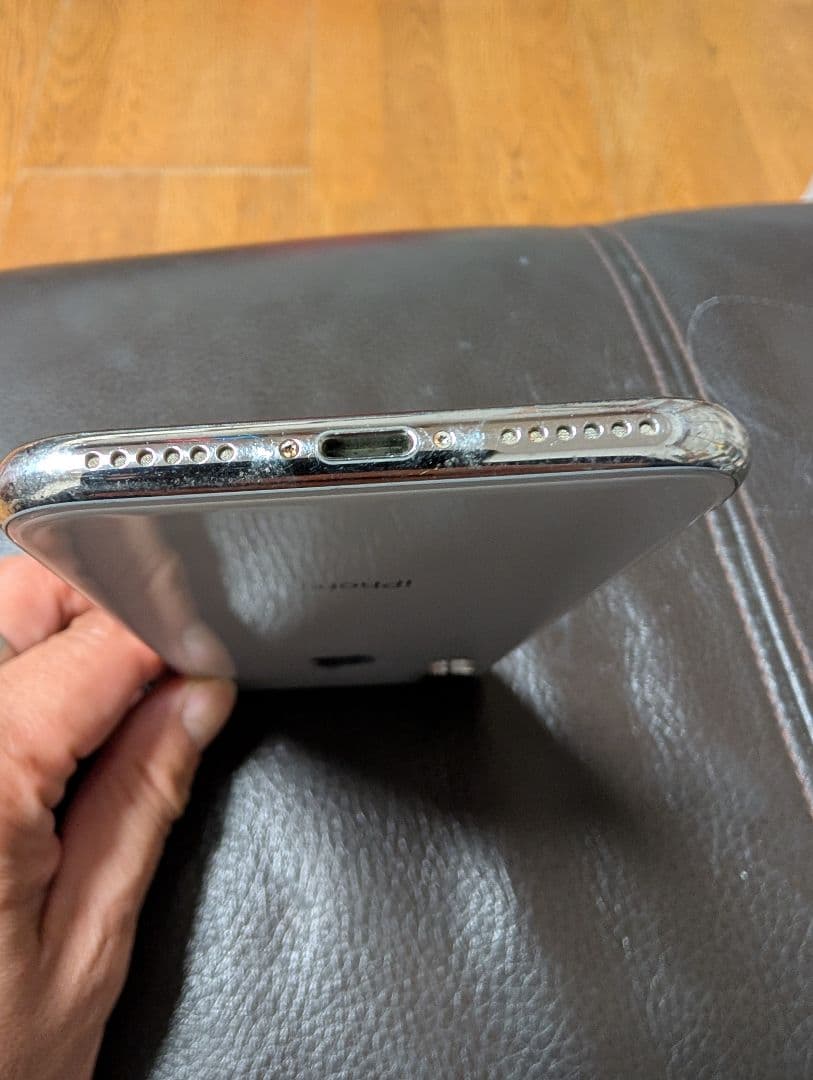 Apple iPhone X シルバー SIMフリー　256GB