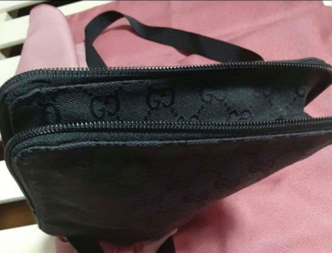 タ*マ様 【未使用美品】Gucci ブラック ショルダーバッグ