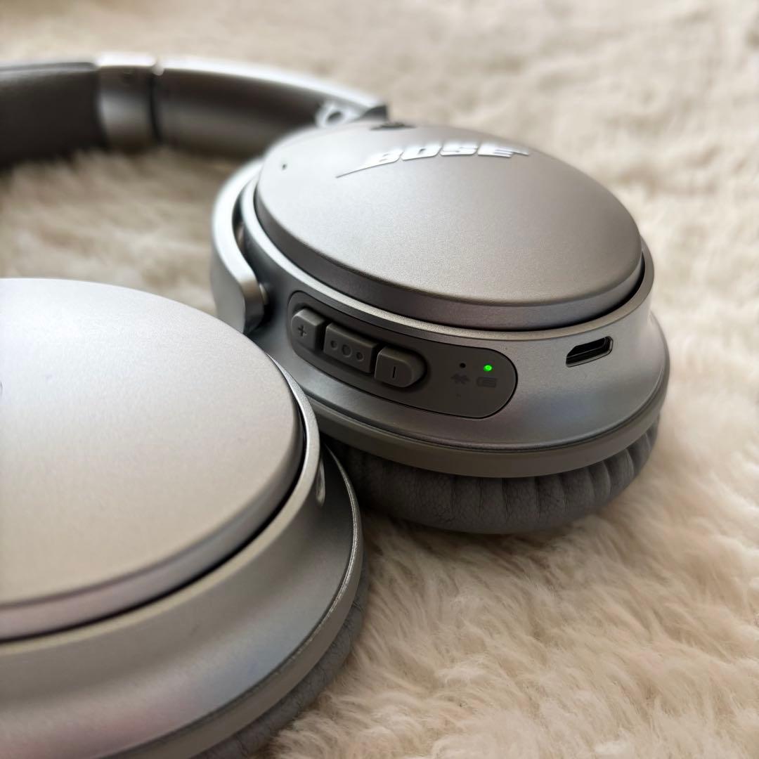 美品 廃盤カラー BOSE QUIETCOMFORT35 シルバー
