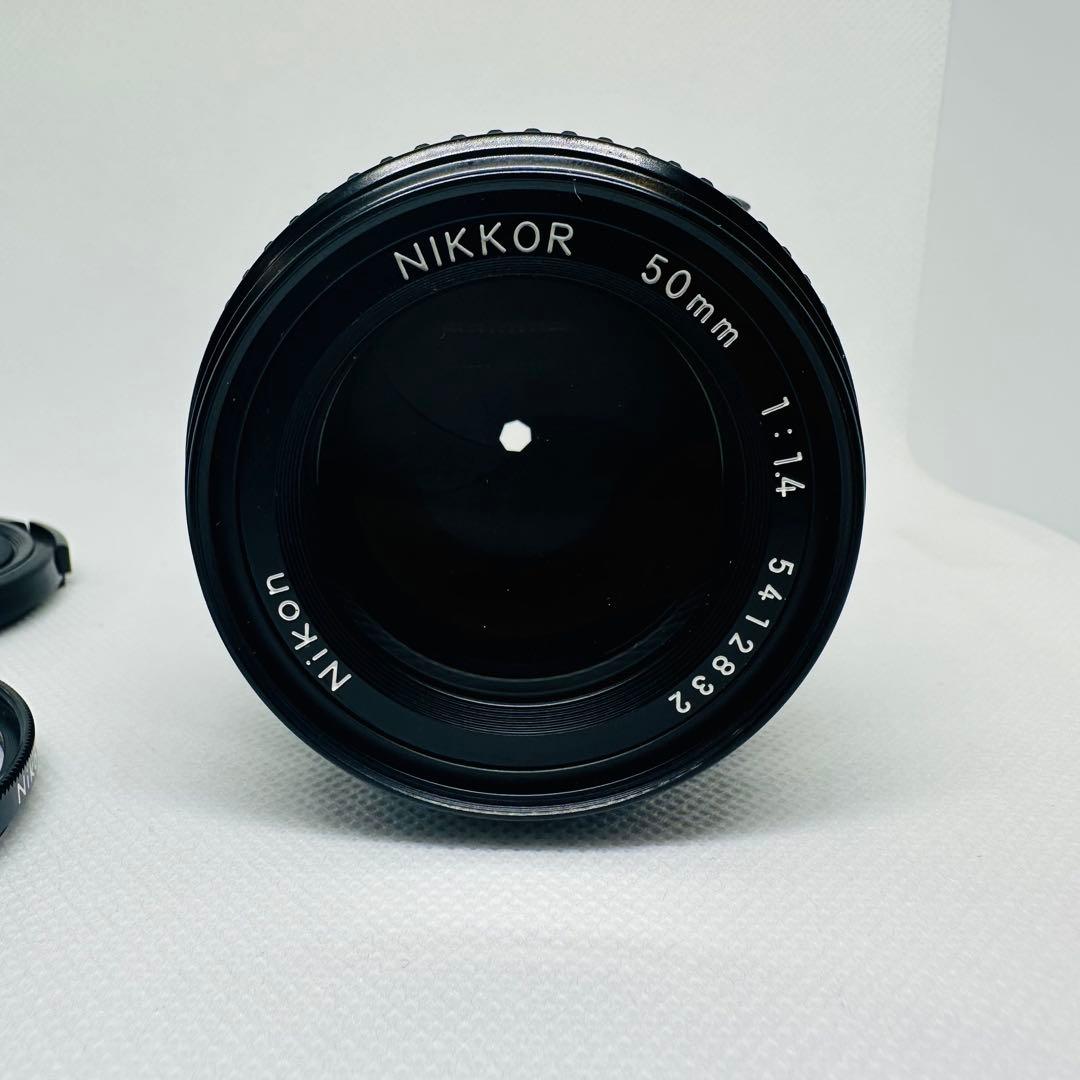 Nikon Nikkor 50mm f/1.4 単焦点レンズ