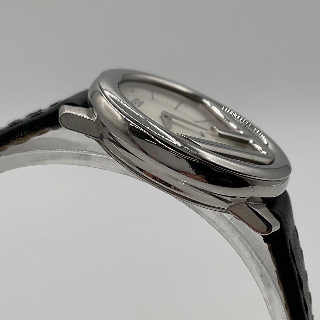 フェンディ QZ/SS 革ベルト 腕時計 シルバー ブラック 不動品