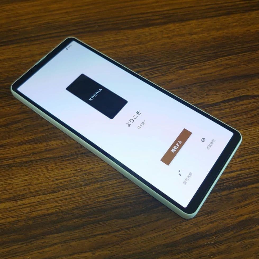 【新同品+ケース】DOCOMO・Xperia10Ⅴ・SO52Ｄ・ホワイト