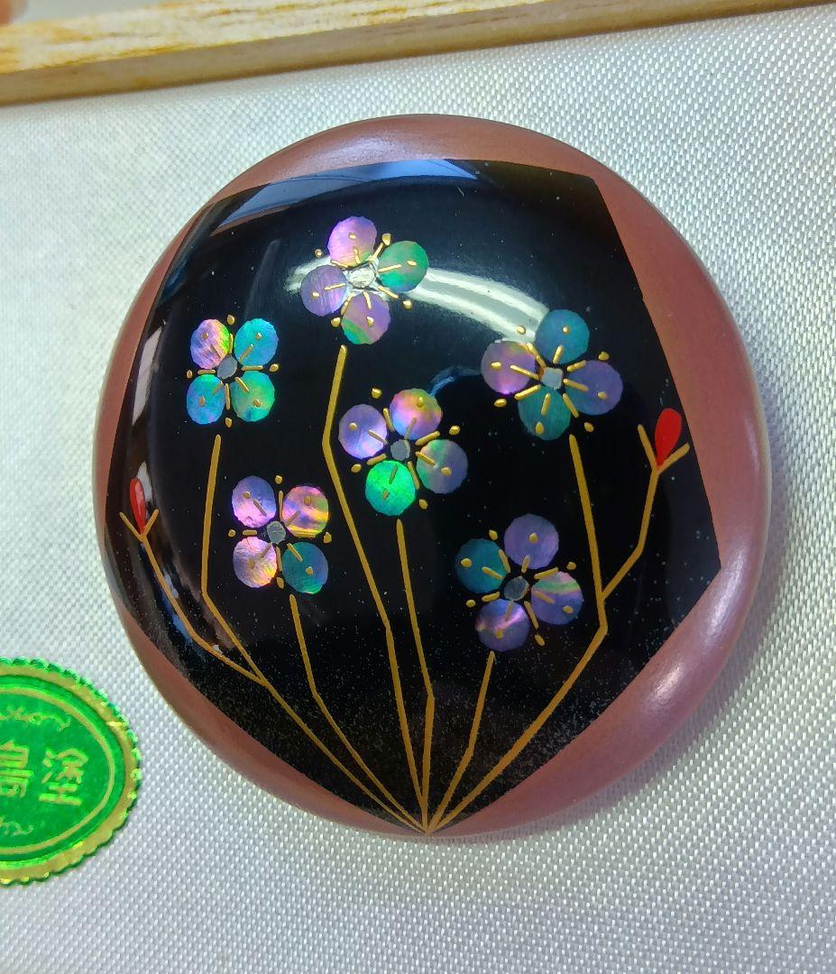 輪島塗　ブローチ　4点セット　漆塗り　蝶　ぼかしバラ　螺鈿　伝統工芸　金蒔絵