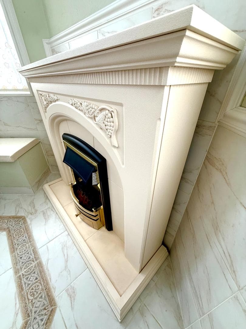 1点限り【美品】マントルピース 電気暖炉 擬似炎ヒーター付 石炭＆交換ランプ付