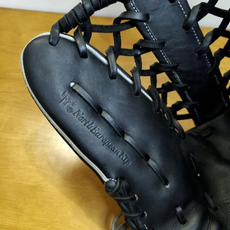 ミズノプロ イチローモデル 限定プロシリーズ プラチナ 外野用 硬式グローブ