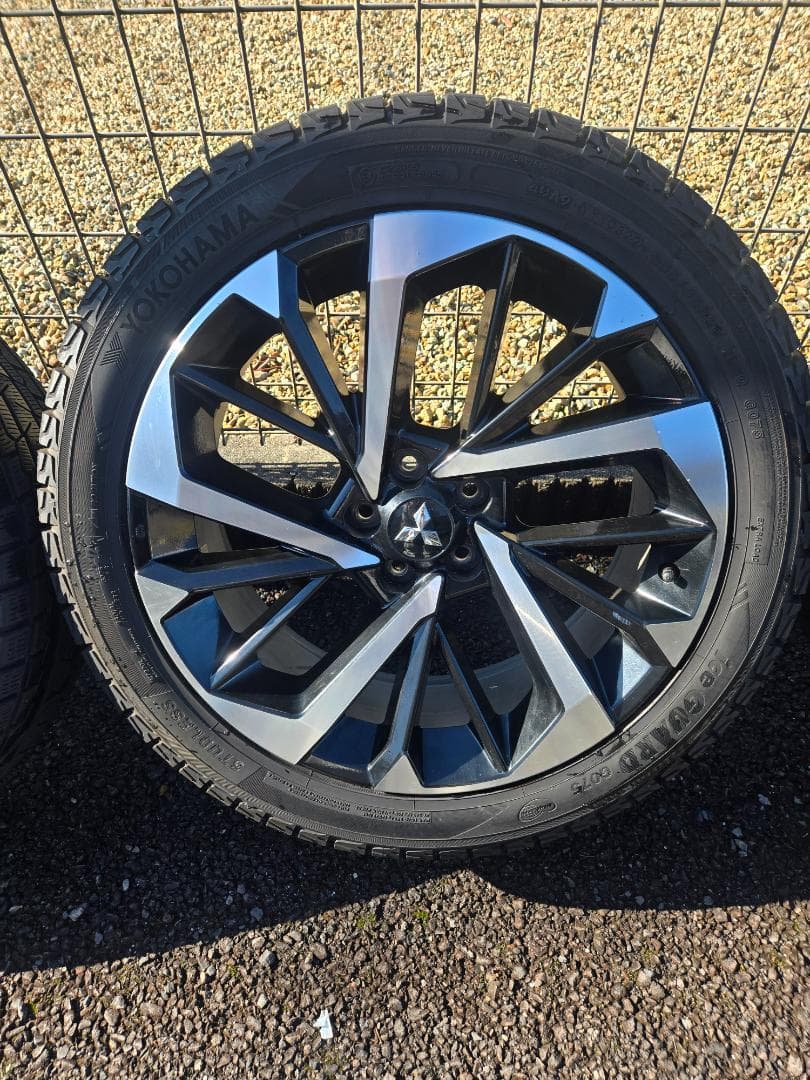 OUTLANDER純正ホイールとスタッドレス