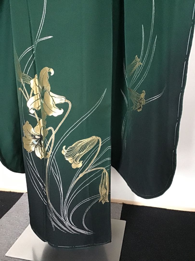 振袖フルセット　深緑　黒　金彩　作家者　躾糸付き　正絹　振袖6点セット