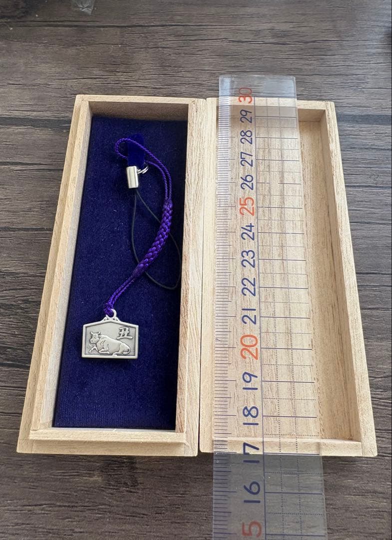 純銀製　造幣局　干支根付　丑