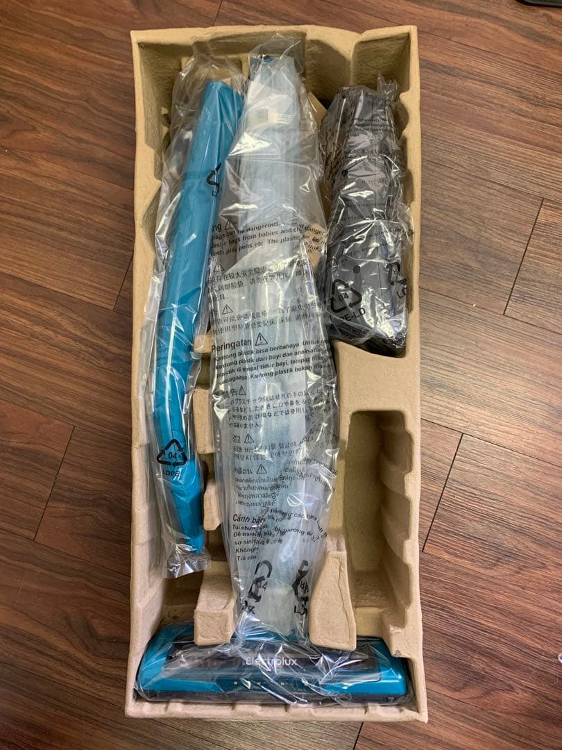 【エレクトロラックス】エルゴラピード・リチウム カラーポップ ZB3103